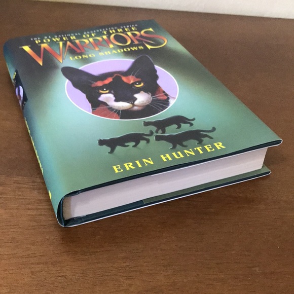 3/$20 📚 Power of Three Warriors, Long Shadows, Erin Hunter, Hardcover - Picture 7 of 9